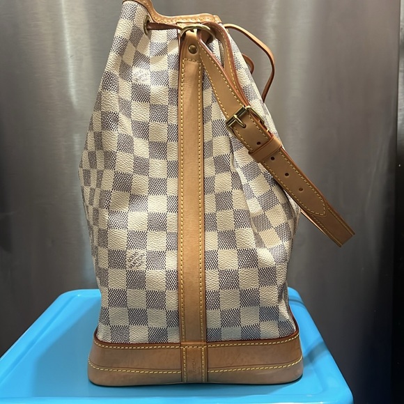 Louis Vuitton Azure bucket bag (AR0047) - Picture 6 of 17